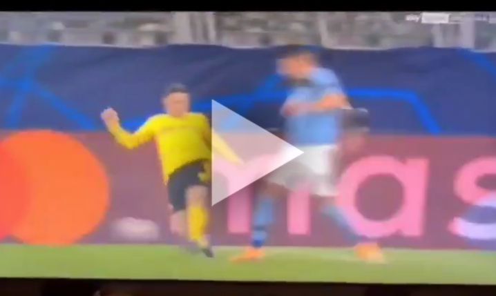 ABSURD! ZA TO Lahoz podyktował rzut karny dla Lazio w LM... [VIDEO]